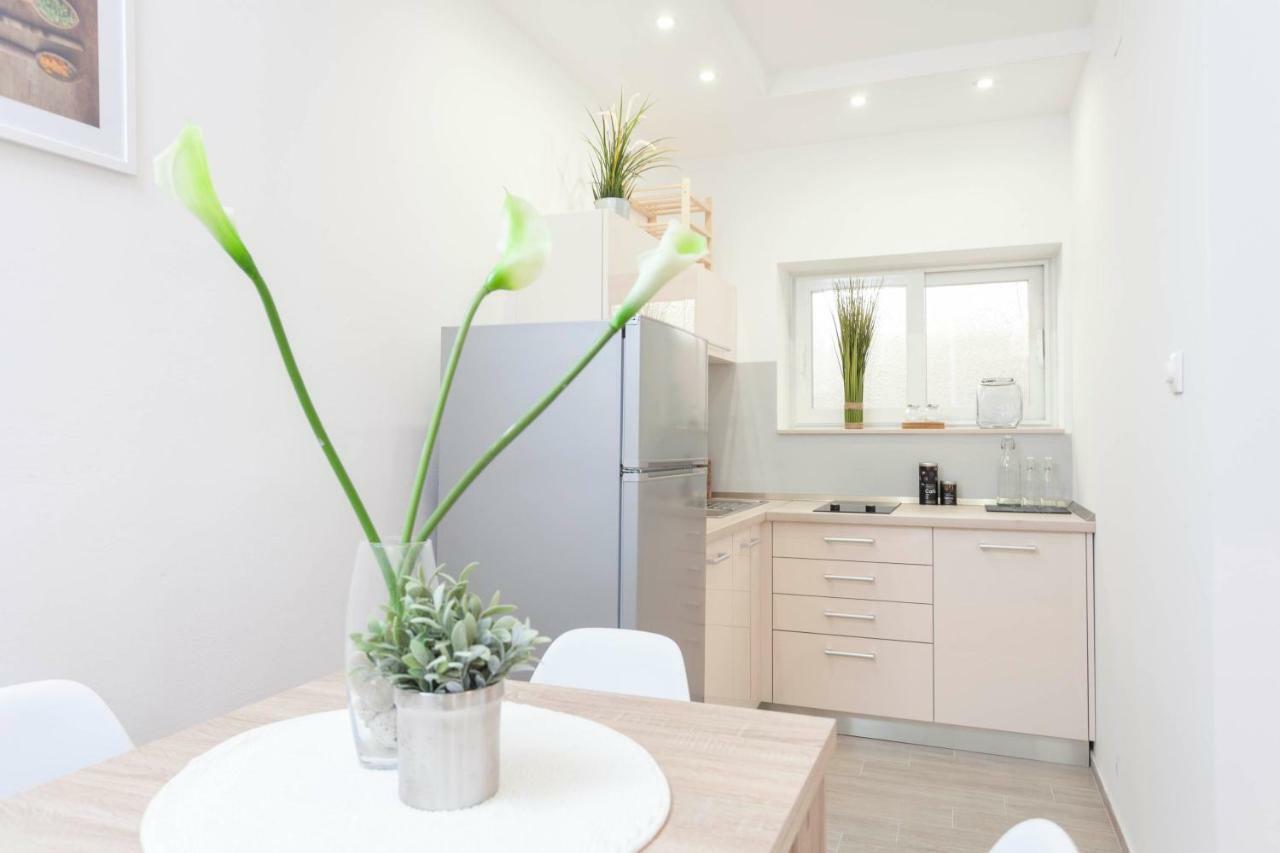 Apartment Mikula Makarska Zewnętrze zdjęcie